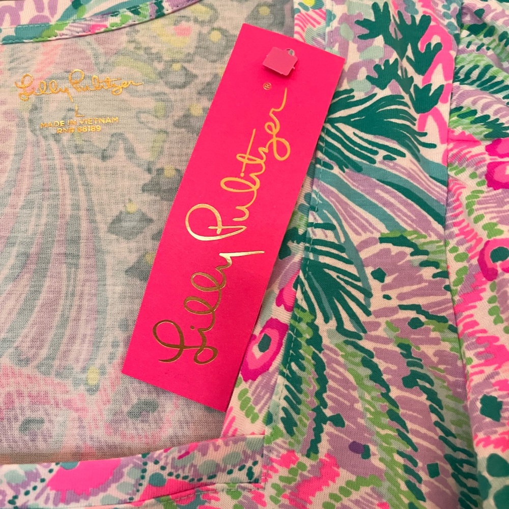 Lilly Pulitzer new, never worn with tags size L.
